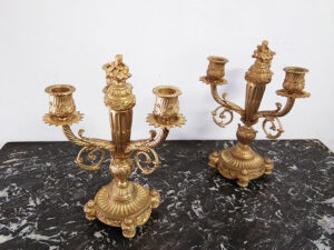 candelabri antichi in bronzo dorato 